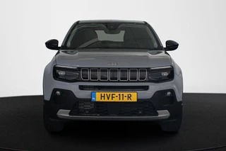 Jeep Avenger 1.2 e-Hybrid Summit Keyless Navigatie Elektrische Achterklep / 14