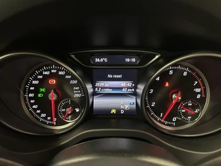Mercedes CLA-klasse 180 Business Solution AMG NAVI CRUISE LM. / 32