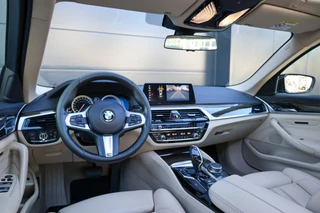 BMW 5 Serie 540i xDrive High Executive  | NAP! | DEALER.OND | SCHUIF/KANTEL | STOELVERWARMING | CAMERA | / 5