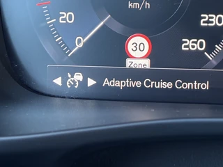 Volvo XC40 1.5 T5 262pk Recharge Inscription PHEV Leer Stoel/Stuurverw Carplay Crystal Orrefors Dealer-Onderhouden! / 9