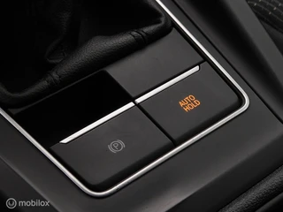 VOLKSWAGEN VARIANT 1.0 TSI/LED/CARPLAY/ADAPTIVE CRUISE/CLIMATE/KEYLESS / 40