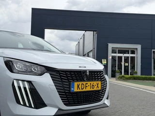 Peugeot 208 Style Hybrid 110PK e-DCS6 Automaat Parkeersensoren, Airco, DAB, Cruise Control, Elektrische Ramen, Centrale Deurvergrendeling / 4