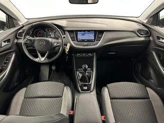 Opel Grandland X 1.2 Turbo Business Executive CAMERA TREKHAAK CARPLAY LM NAVI ECC CRUISE. / 2