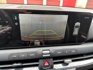 Kia K4 1.0 T-GDi MHEV GT-Line Launch Edition (pano) | Stoel & stuurverwarming | Wireless carplay/android auto | Fabrieksgarantie t/m 6-2036 +3x 1 jaar* | metallic lak | NAP / 33