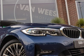 BMW 3-serie Touring 320e High Executive Sport Line | 1e eigenaar | NL auto | Driving Assistant | HiFi audio | LED | 18 inch | Stoelverwarming | DAB | Carplay | Navigatie | PDC / 46