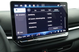 Volkswagen T-Roc 1.5 eTsi 150pk DSG R-Line First Edition Trekhaak Camera Keyless Stoelverwarming Virtual Cockpit Carplay / 28