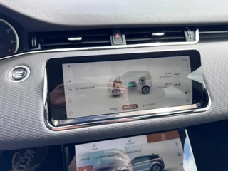 Land Rover Range Rover Evoque 1.5 P300E S AWD R-Design Panoramadak Camera Stoelverwarming Carplay Meridian / 51