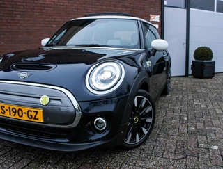 MINI Electric SE Electric Charged 33 kWh / 4