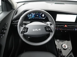 Kia Niro 1.6 GDi PHEV DynamicLine  - Navigatie - Cruise Control - Climate Control - Apple CarPlay/Android Auto - Fabrieksgarantie tot 06-2032 / 36