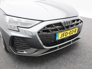 Audi A3 Sportback 45 TFSi e 272 Pk S-Line Competition / 11