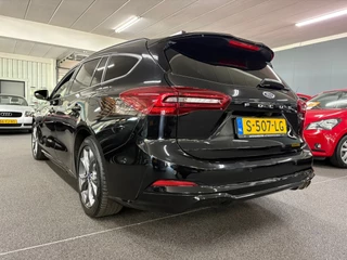 Ford Focus Wagon 1.0 EcoBoost Hybrid ST Line Style/ NL auto/ Achteruitrijcamera/ Sensoren / 4