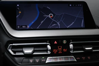 BMW 1-serie 118i Business Edition | SPORT LINE | PANORAMADAK | SPORTSTOELEN | DAB | APPLE / 37