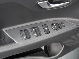 Kia Stonic 1.0 T-GDi MHEV DynamicPlusLine  - Camera - Cruise control - Stoel/stuurverwarming - AppleCarplay - Android Auto Fabrieksgarantie tot 04-2032 of 150.000km / 22