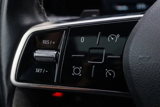 Renault Austral 1.2 E-Tech Full Hybrid Techno Esprit Alpine 200PK l 20" | Camera l Keyless l / 21