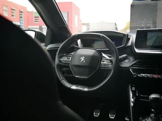 Peugeot 208 1.2 PureTech GT Navi+BT| Camera / 5