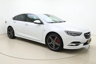 Opel Insignia Grand Sport 1.5 Turbo Business Executive | Climate Control | Camera achter | OPC Line pakket | AGR stoelen | Stoel- en stuurverwarming | Keyless Entry & Start | Navigatie / 9