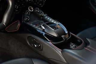 Aston Martin V8 Vantage 4.0 Carbon-ext | Ceramic-brakes | 26dkm / 71