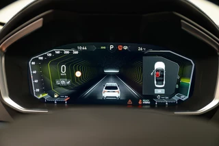 Lynk & Co 01 1.5 261PK Plug-in Hybrid * 360° Camera* Pano/dak Apple/Carplay Adaptive/Cruise / 40
