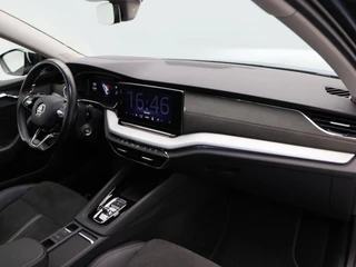 Skoda Octavia Combi 1.4 TSi 204 PK iV PHEV Business Plus | Stoelverwarming | Panoramadak | Camera | Adaptive Cruise | Head UP | 18 Inch | 95.33 Km !! / 41