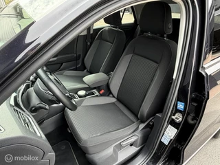 Volkswagen T-Roc 1.5 TSI DSG Active CLIMA*CARPLAY*PDC*STOELVERW / 8