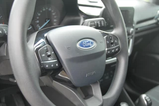 FORD Fiesta 1.1 70pk 5dr Trend / 17