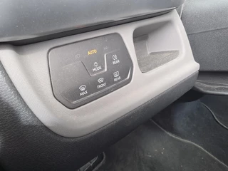 Volkswagen ID. Buzz Pro Advantage 77 kWh | Navigatie Pack | Keyless entry | Parkeercamera / 21