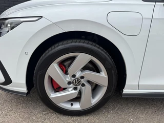 Volkswagen Golf 1.4 eHybrid GTE I INCL. € 850,00 AFL.KOSTEN + BOVAG GARANTIE / 5