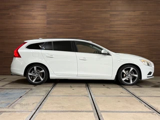 Volvo V60 1.6 T4 R-Design | Navi | Trekhaak | 180PK | Winter Pack | High Performance Audio | Leder/Alcantara / 5