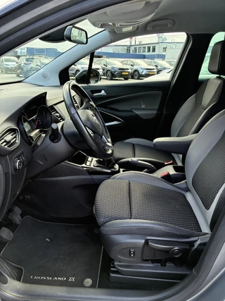 Opel Crossland X 1.2 Turbo 110Pk Innovation | Climate control | Navigatie | Camera | Cruise control | Parkpilot | Elektrisch Pakket | AGR | Trekhaak | LM-Velgen / 15