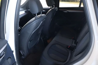BMW X1 sDrive18i M Sport Schuifdak | Camera | Stoelverwarming / 21
