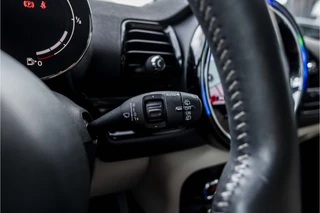 MINI Clubman 1.5 Cooper John Cooper Works  | Pano | 19" | Camera / 38
