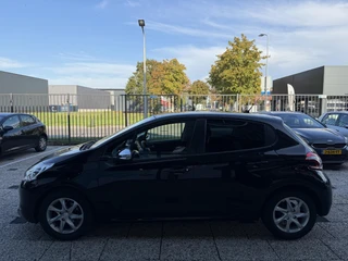 Peugeot 208 1.2 VTi Oxygo / 2