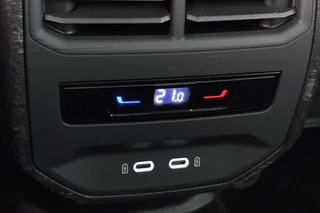 CUPRA Formentor 1.4 TSI e-Hybrid Panoramadak Achteruitrijcamera Apple CarPlay / 32
