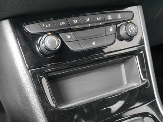 Opel Astra Sports Tourer 1.2 Edition 2020 130pk | Stoel en stuurverwarming | Trekhaak | Lichtmetalen velgen | Navigatie | 130PK | Airco / 27