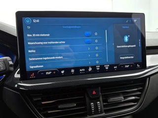 Ford Focus 1.0 EcoBoost Hybrid ST Line X | Cruise control | Stoelverwarming | Navigatie | Camera | Afneembare trekhaak | BTW / 23