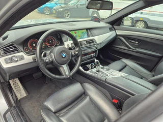 BMW 5 Series 520i High Executive M Sport Schuifdak Apple CarPlay 2e eigenaar dig. Dash NAP NL / 15