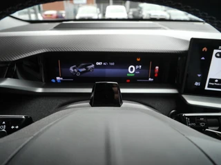 Opel Grandland Electric Business Edition 73 kWh | Elektrisch verstelb. bestuurdersstoel met geheugen | Elektrisch glazen panorama-dak | Voorstoel(en) met massagefunctie | Achterbank verwarmd | Warmtepomp | 20 inch Lichtmetalen velgen Diamond Cut / 18