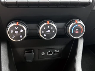 Renault Clio TCe 90PK GPF evolution  | CAMERA | NAVI | DEALER ONDERHOUDEN | STOEL VERWARM. | PARK. SENSOREN | CARPLAY / 15