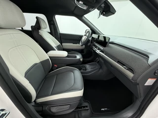 Kia EV3 GT-Line Business Edition 81.4 kWh  Navigatie - Achteruitrijcamera - Apple & Android Carplay - Nieuw uit voorraad leverbaar / 41