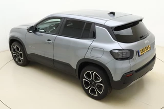 Jeep Avenger 1.2 e-Hybrid Summit Automaat | JBL Soundsystem| Navigatie | Draadloze telefoonlader | Elektrische achterklep | Camera | Keyless | Carplay / 5