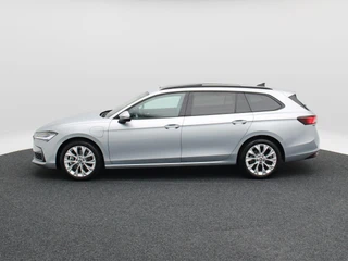 Skoda Superb Combi 1.5 TSi 204 Pk PHEV Edition | Panoramadak | Stoelverwarming | Camera | Trekhaak | Adaptive Cruise | 17 Inch | 23.131 Km !! / 9