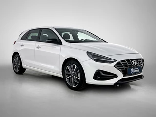 Hyundai I30 1.0 T-GDi MHEV Comfort Smart | Camera | Navigatie | Stoel-/Stuurverwarming | CarPlay | Cruise Control / 7