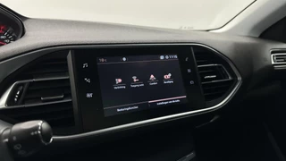 Peugeot 308 SW 1.2 PureTech Blue Lease Executive PANO CARPLAY NAVI. / 37