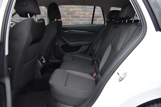Skoda Octavia Combi 1.0 e-TSI Ambition VirtualCockpit NAVI ECC / 6