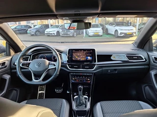 Volkswagen T-Roc Cabrio 1.5 TSI 150pk DSG R-Line (Trekhaak,Camera,Virtual,IQ) / 20