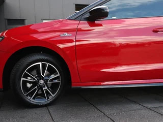 Skoda Fabia 1.0 TSI Monte Carlo | AUT. | SPORTSTOELEN | CAMERA | STOELVERW. | CRUISE | NAVI | APPLE CARPLAY | / 17