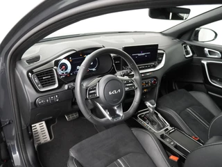 Kia XCeed 1.5 T-GDi GT-Line  - Automaat - Panorama dak - Stoel/Stuur verwarming - Navigatie - Climate Control - Achteruitrijcamera - Elektrische Achterklep - 7 jaar of 150.000km Fabrieksgarantie / 18