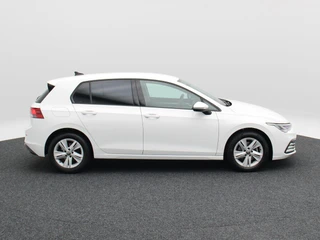 Volkswagen Golf 1.0 TSi 115 Pk Life | Adaptive cruise | Climatronic | Navigatie | CarPlay | 16 Inch | 83.232 Km !! / 9