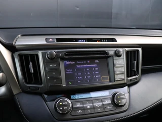 Toyota RAV4 2.0 Aspiration 4WD / 8