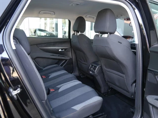 Peugeot 5008 1.2 PureTech Active | Automaat | Trekhaak | 7 zits | Achteruitrijcamera | Parkeersensoren voor | Apple carplay | Climate control | Cruise control | / 13